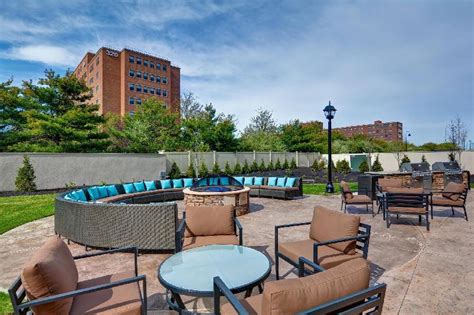 hotels islip ny|courtyard marriott islip courthouse.